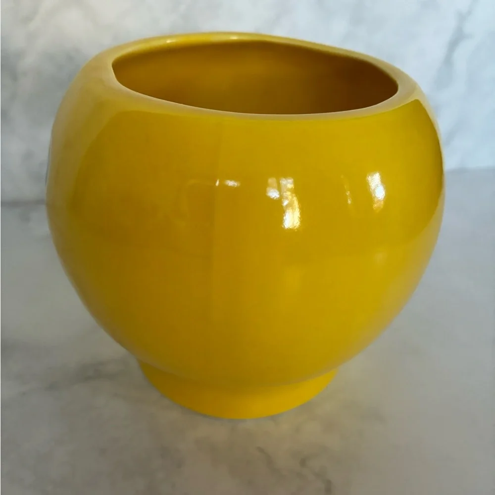 Smiley Face Yellow Groovy Coffee Mug